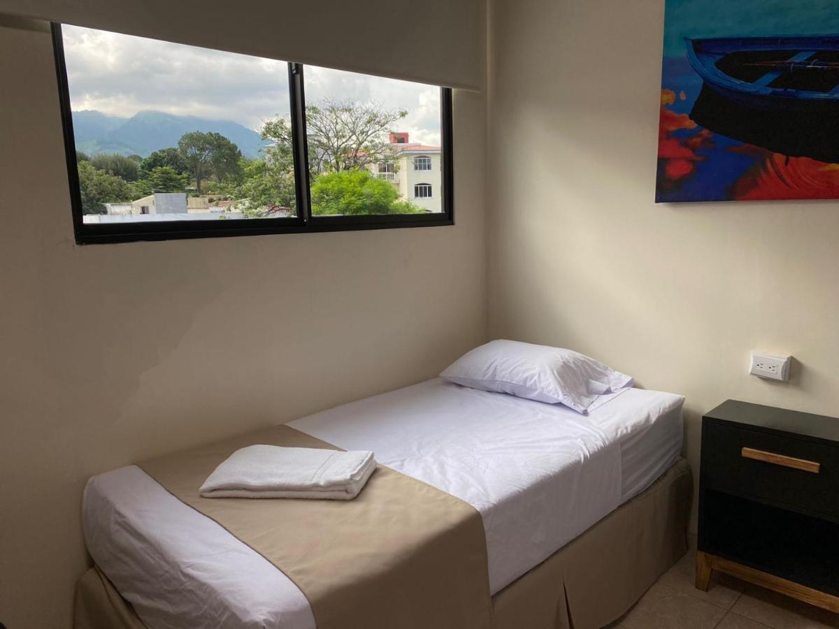 Hotel La Capilla - Suites & Apartments San Benito San Salvador Exteriér fotografie